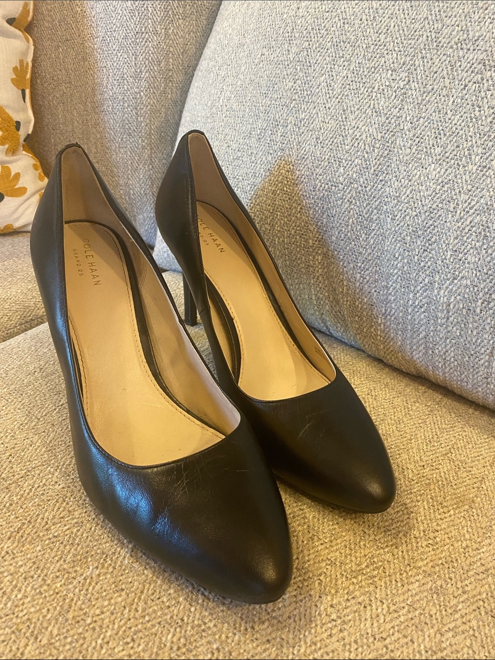 Cole Haan Black Leather Pointed-Toe Pumps black dress shoe formal work heel 11
